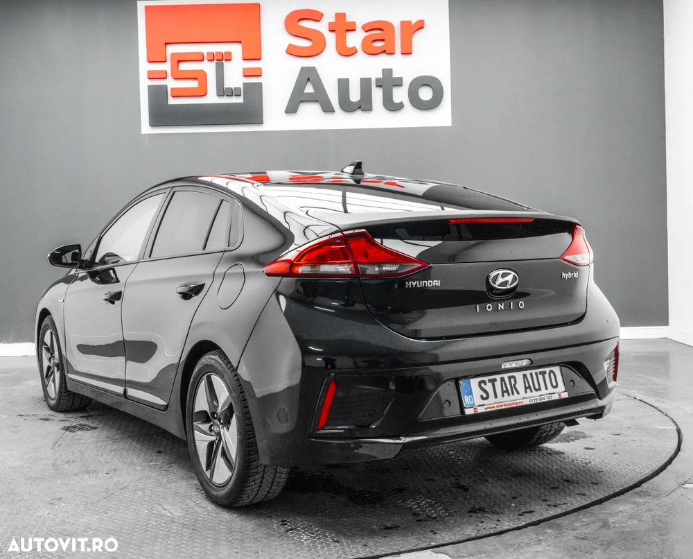 Hyundai IONIQ 1.6 GDI Premium - 4