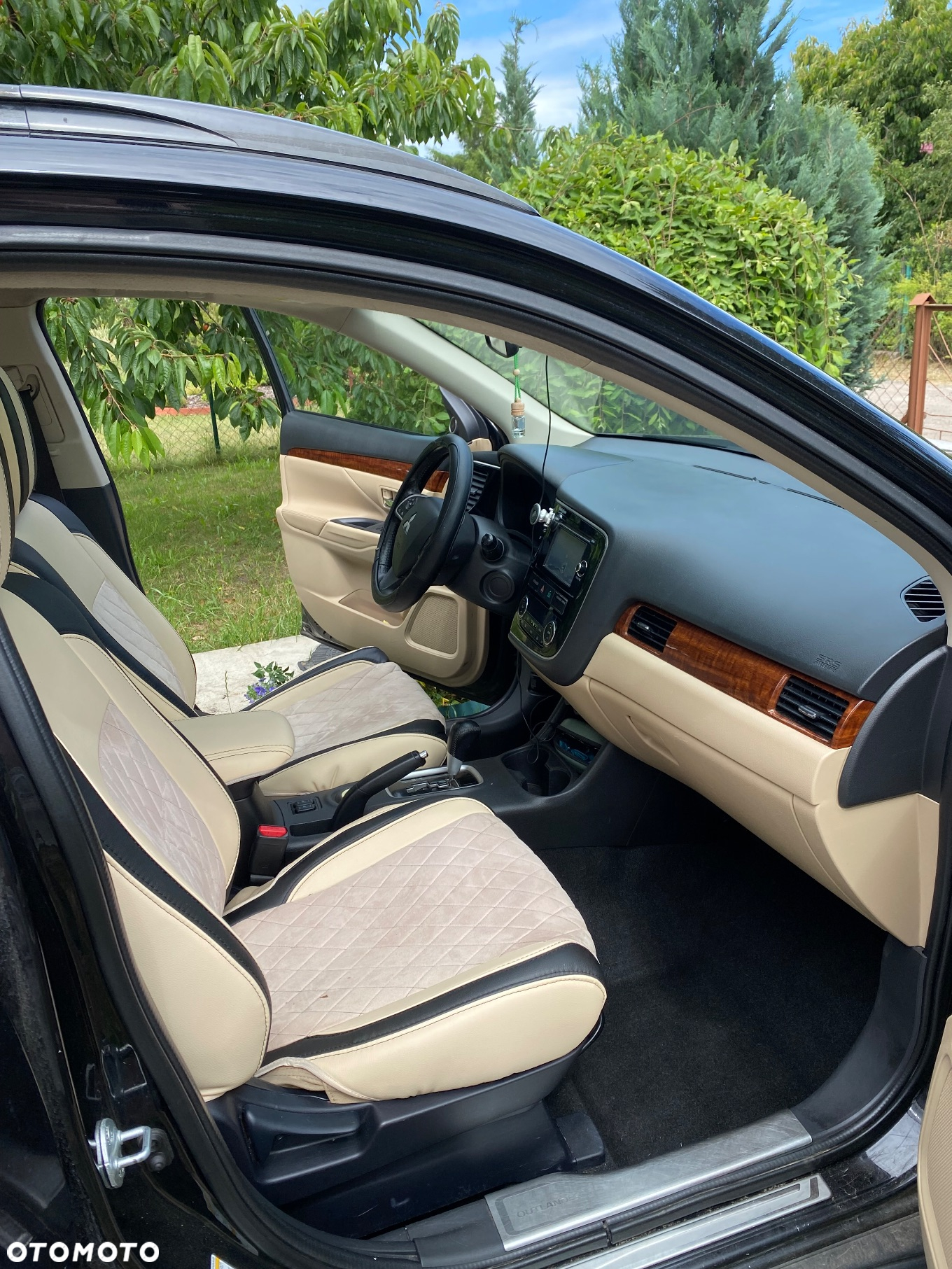 Mitsubishi Outlander 2.4 4WD CVT Intense - 10