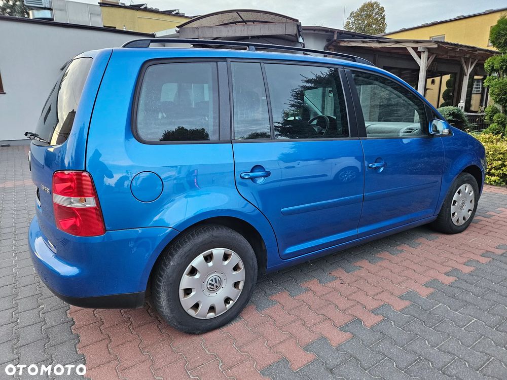 Volkswagen Touran - 7