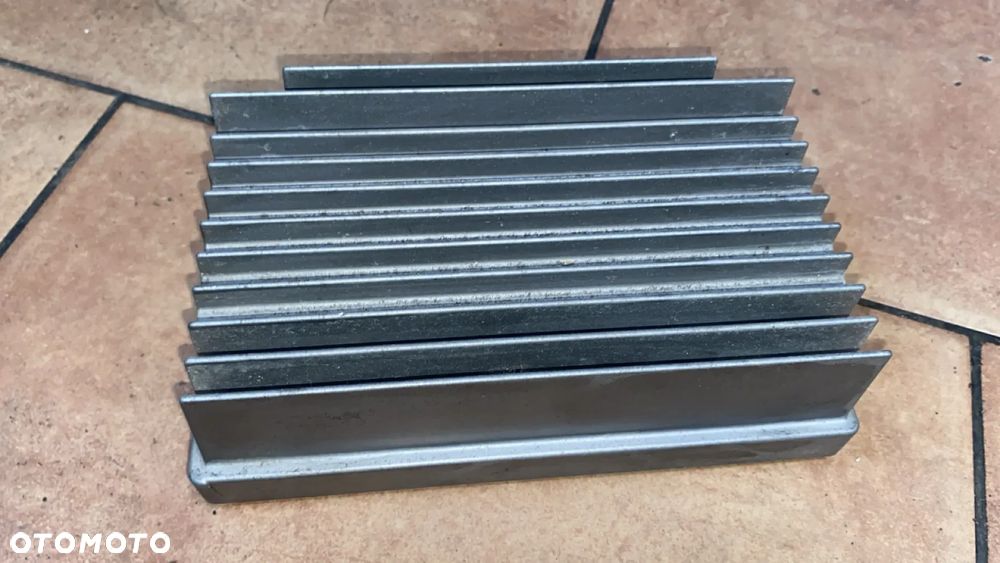 BMW E90 WZMACNIACZ SYSTEMU AUDIO RADIA HI-FI AMP HLC 9233962 - 1