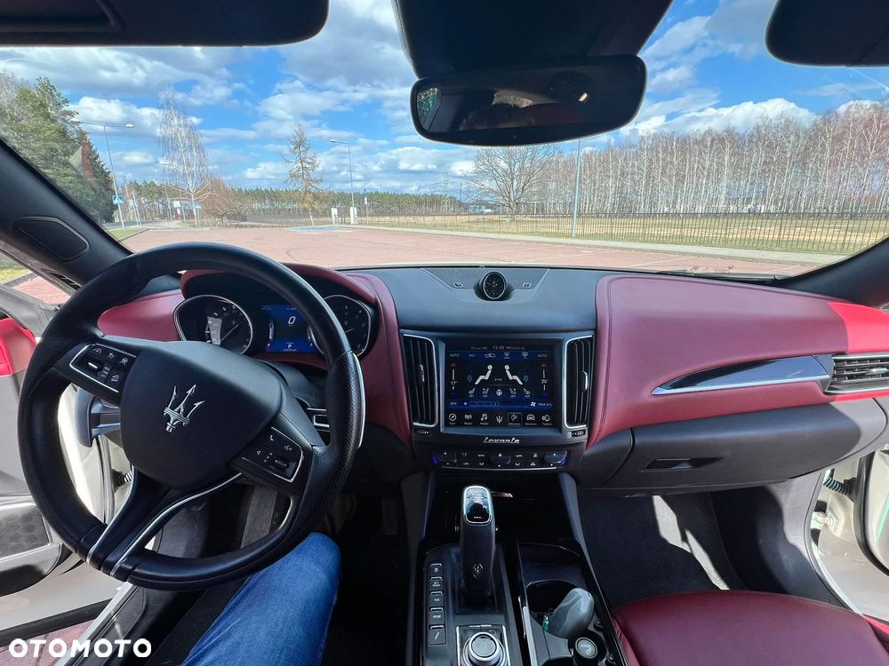 Maserati Levante Modena S - 8