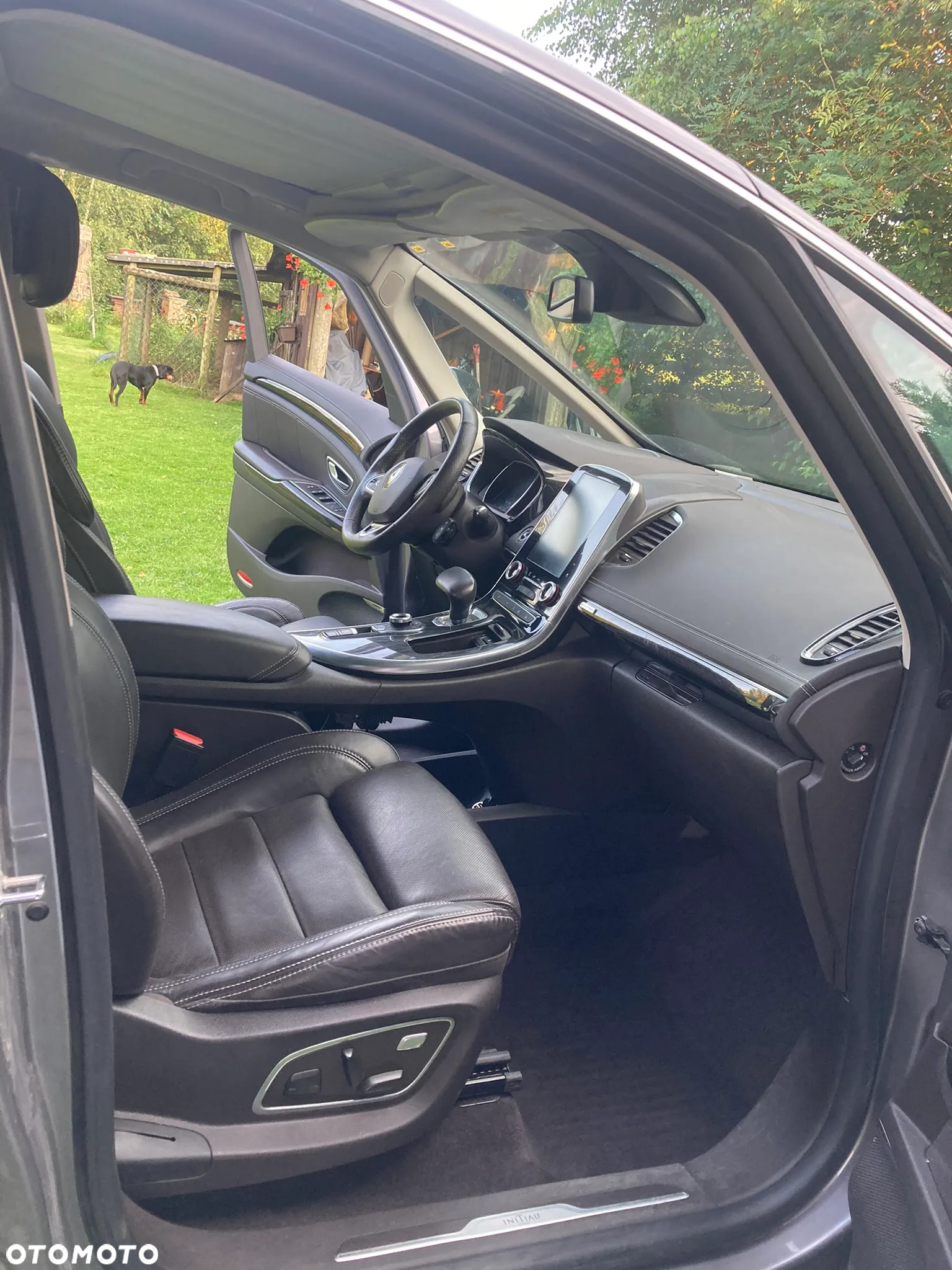 Renault Espace 1.6 dCi Energy Initiale Paris EDC 7os - 26