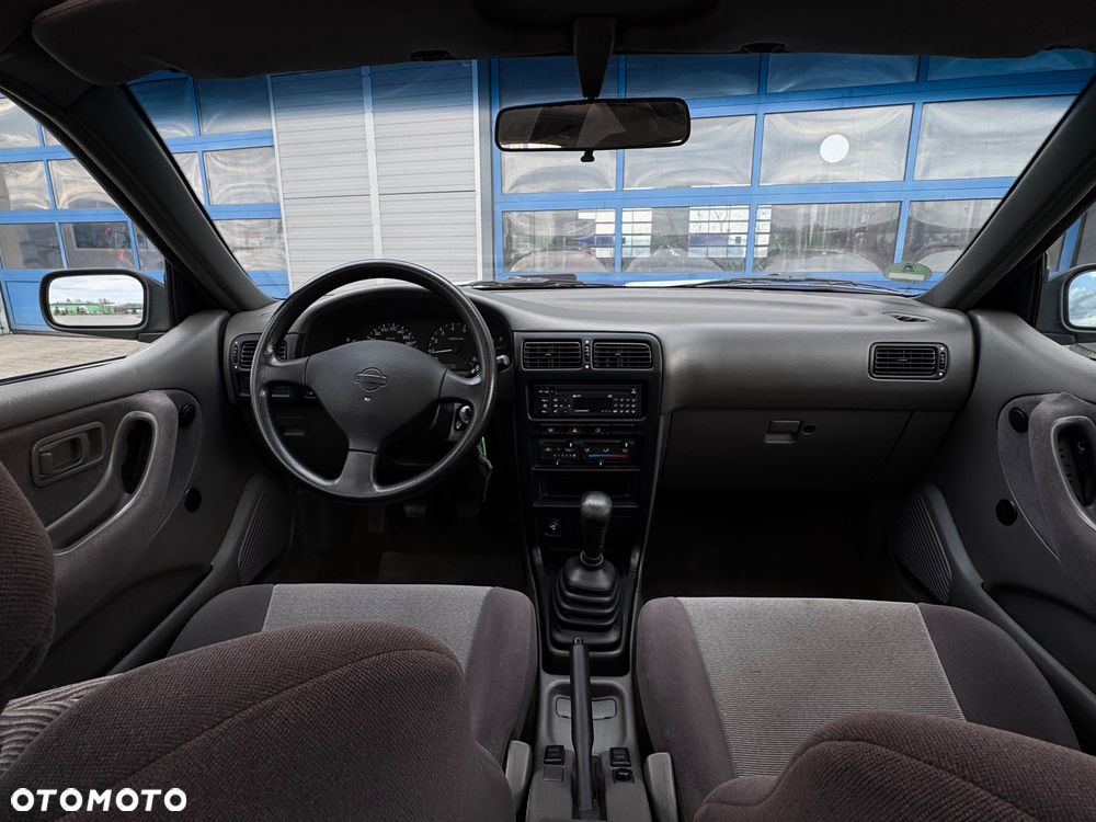 Nissan 100 NX 1.6 SLX - 17