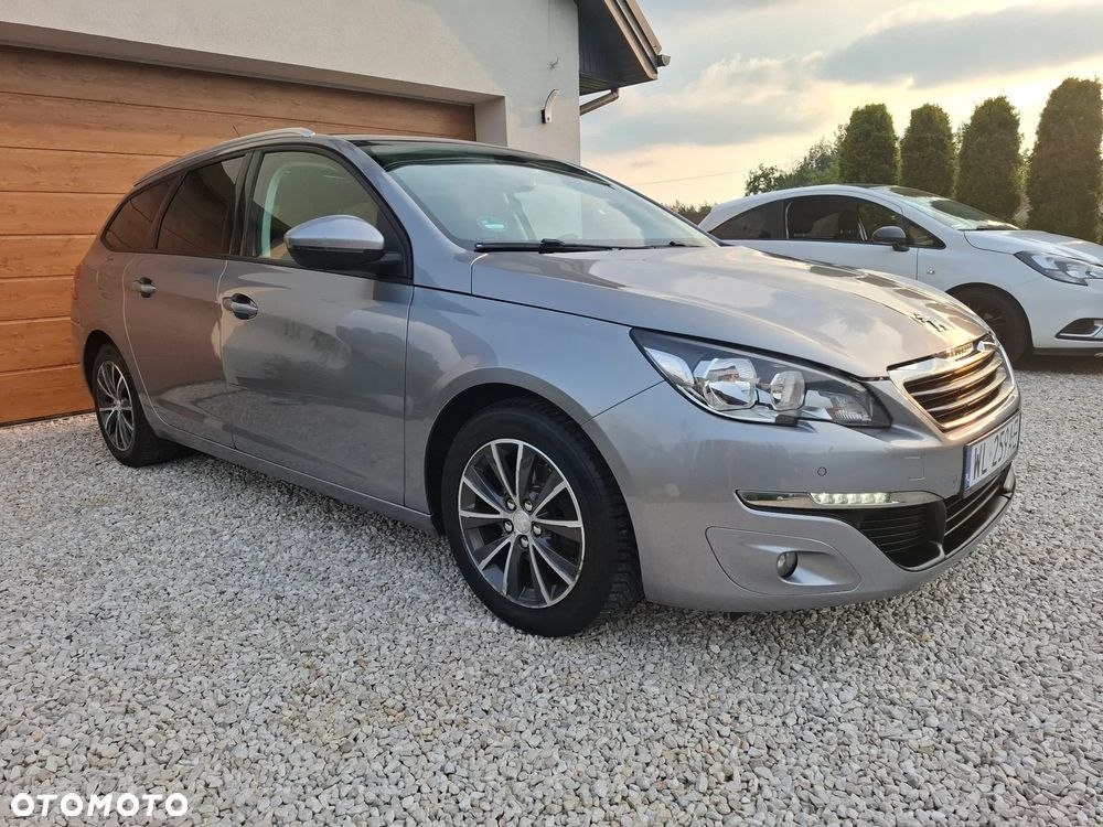 Peugeot 308 1.6 e-HDi Allure S&S - 17