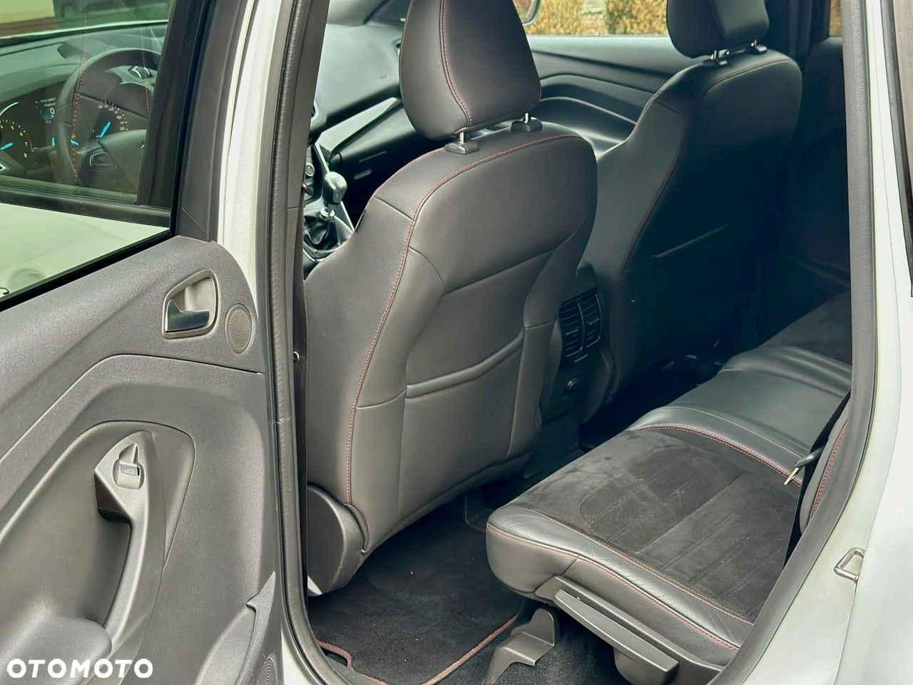Ford Kuga - 11