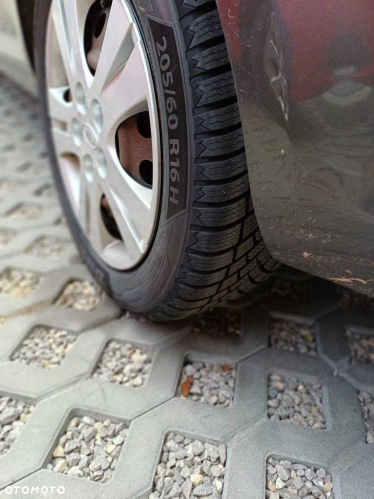 Kia Ceed - 8
