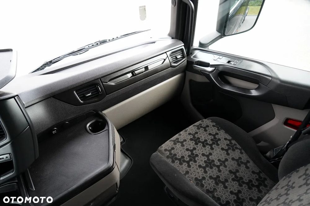 Scania S 500 / RETARDER / LOW DECK / MEGA / BAKI 1 400 L / KLIMA POSTOJOWA / PO ZŁOTYM KONTRAKCIE SERWISOWYM / - 31