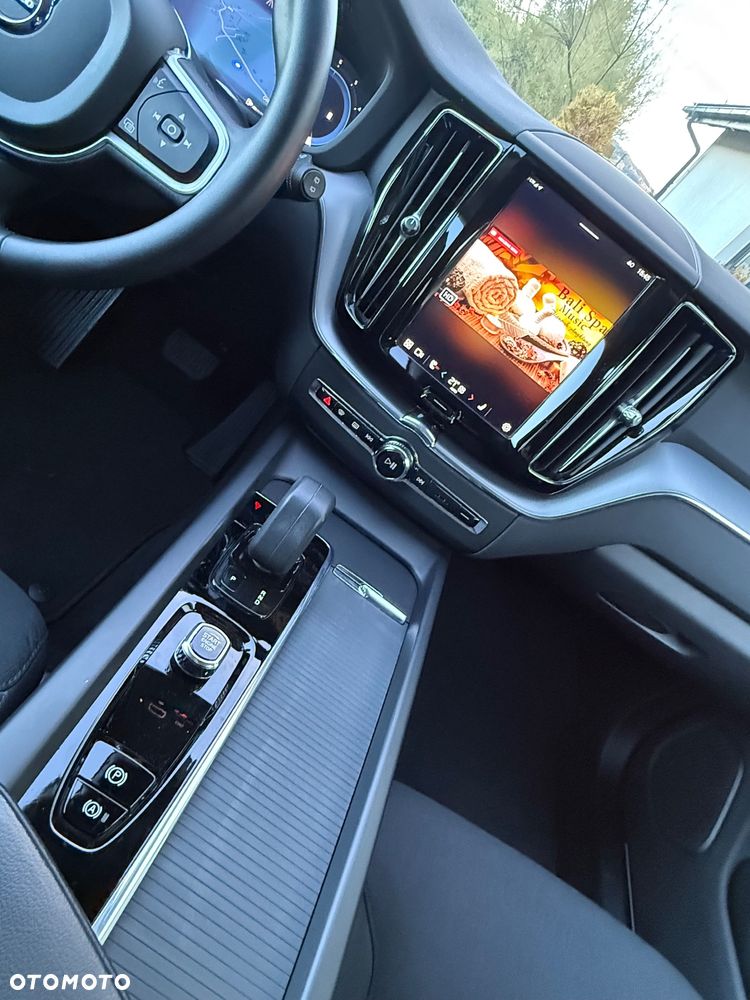 Volvo XC 60 B4 D Geartronic Momentum Pro - 16