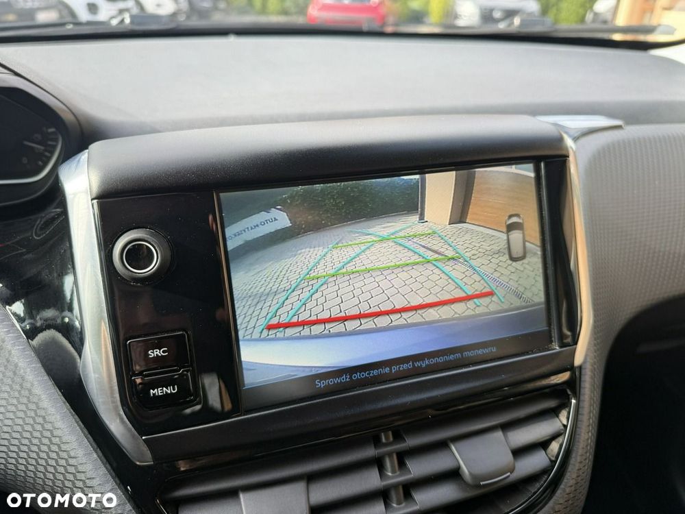 Peugeot 208 - 20