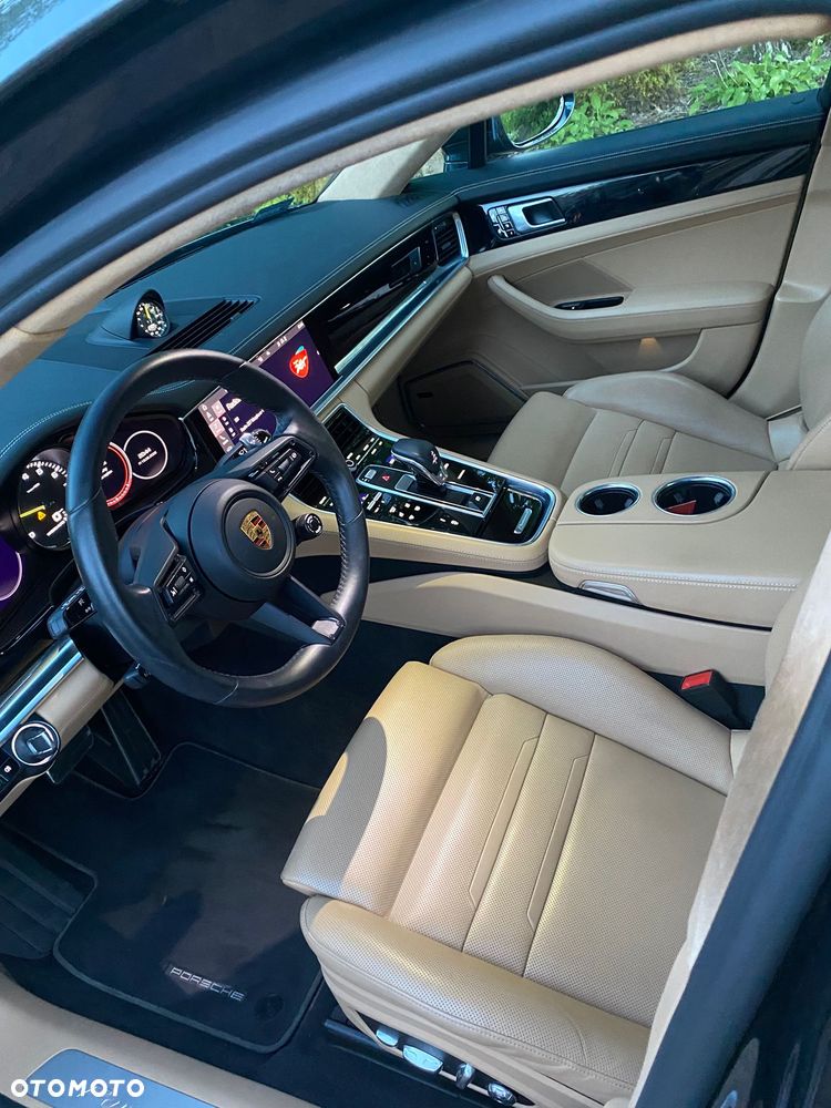 Porsche Panamera 4S Executive - 3