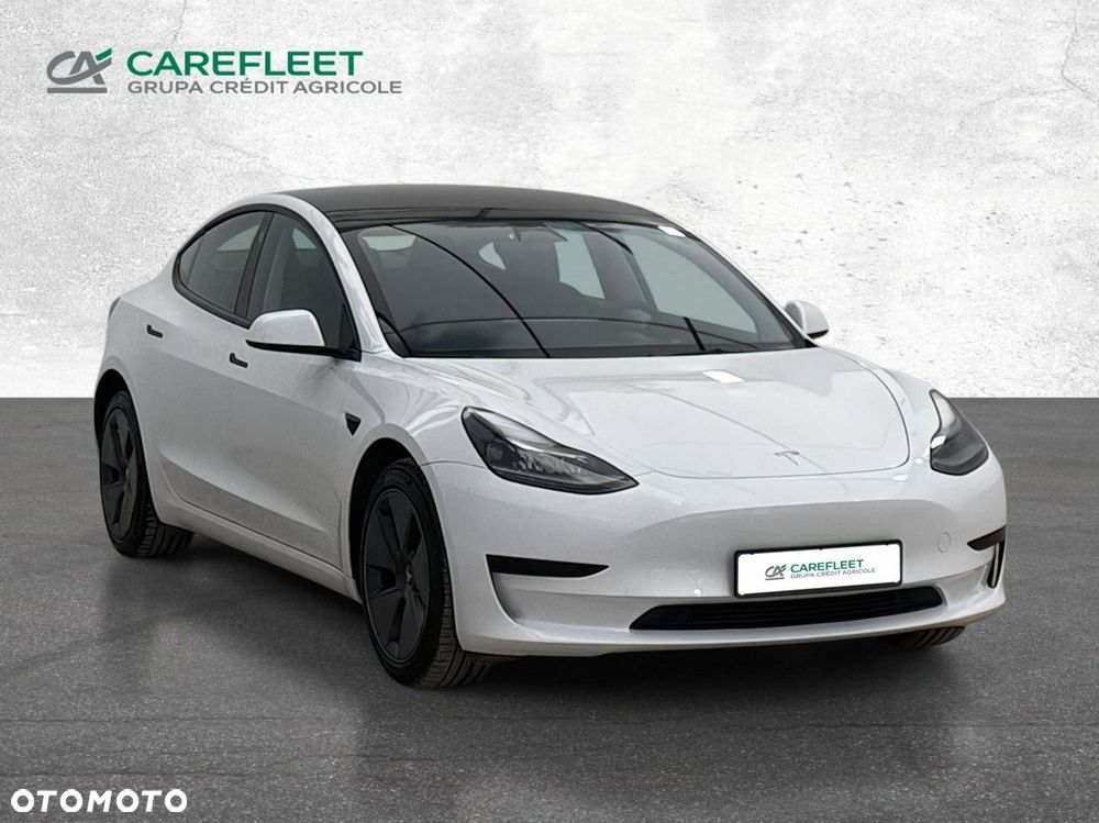 Tesla Model 3 - 4