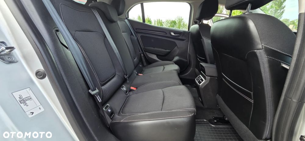Renault Megane BLUE dCi 115 EDC INTENS - 36