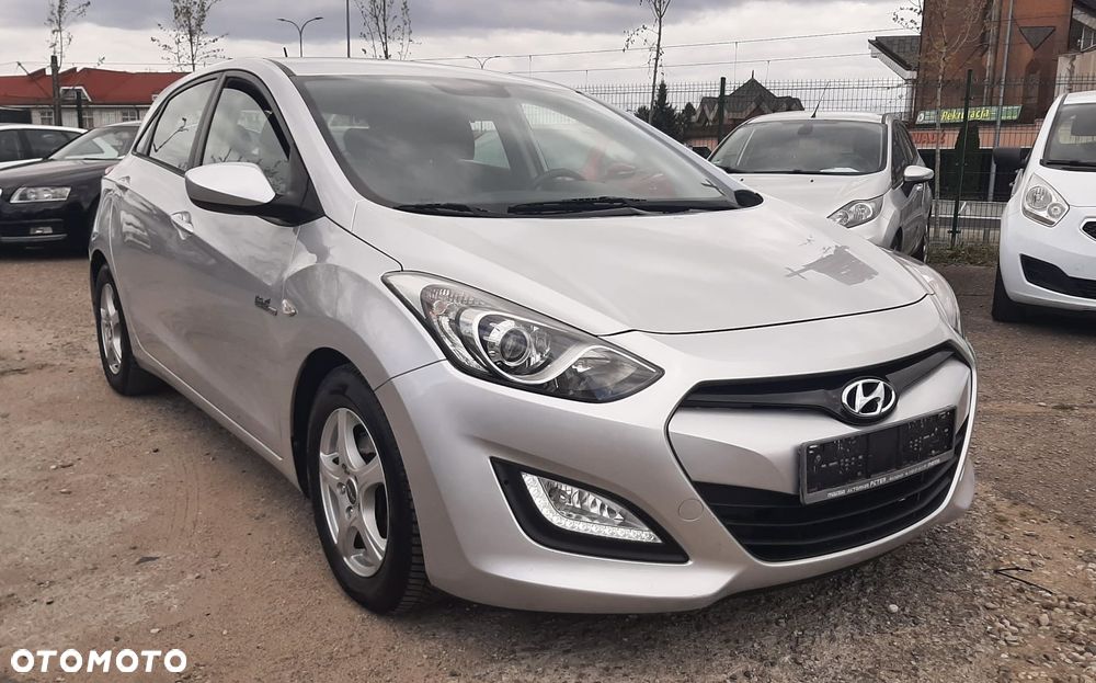 Hyundai i30 blue 1.6 CRDi Classic - 2