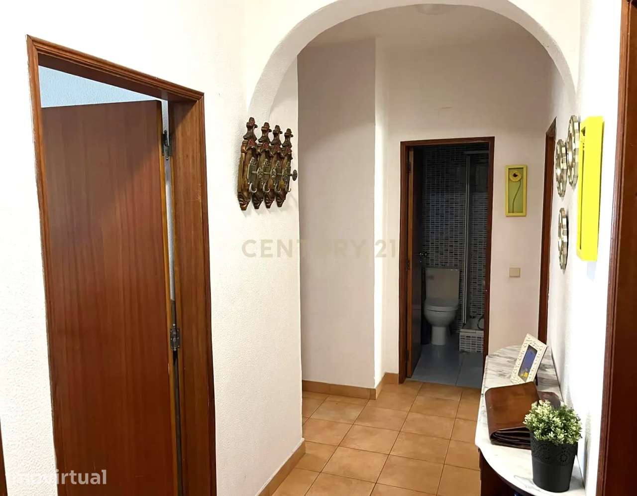 Apartamento T3 em Faro, muito central, próximo da Universidade. - Grande imagem: 2/12