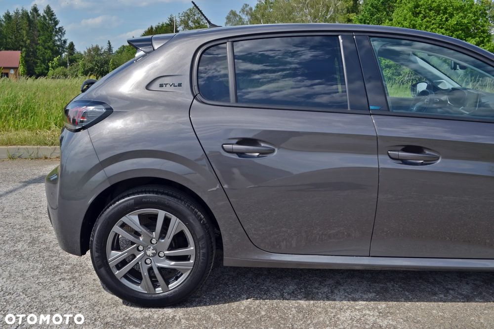 Peugeot 208 - 9