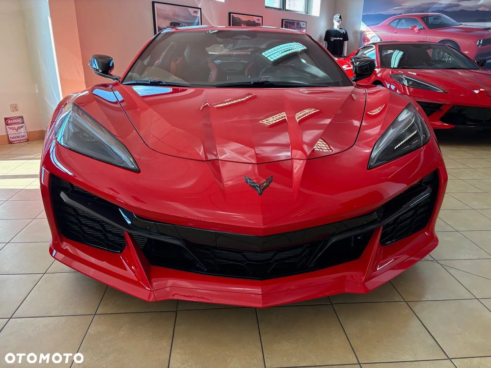 Chevrolet Corvette - 18