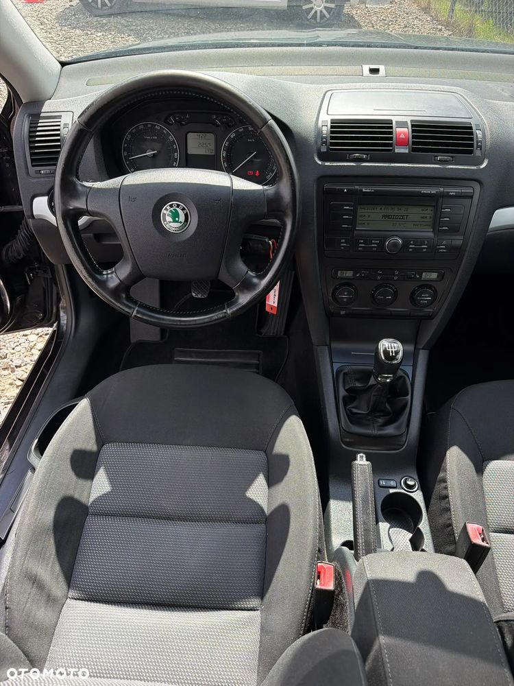 Skoda Octavia - 8
