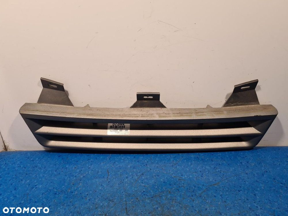 OPEL KADETT E LIFT  ATRAPA / GRILL - 1