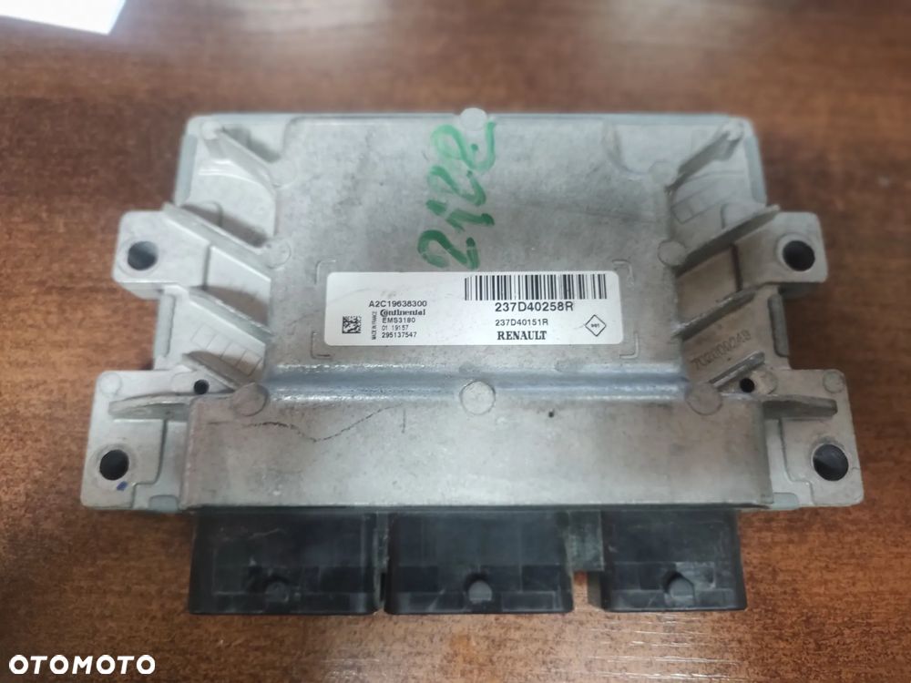 KANGOO II LIFT Z.E STEROWNIK SILNIKA 237D40258R - 1