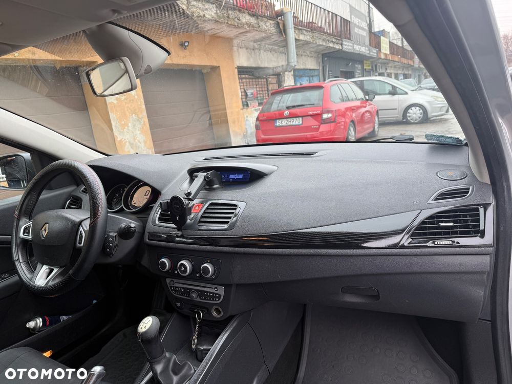 Renault Megane 1.5 dCi Expression - 8