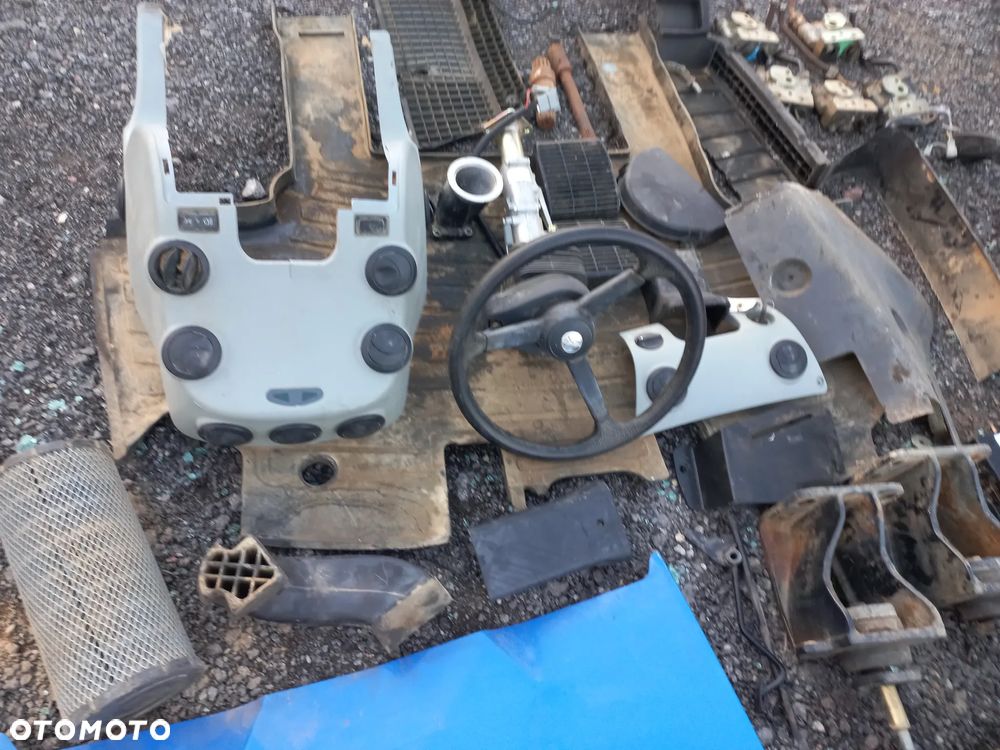 CzęśCI kabiny NEW HOLLAND 8020,8030,8040,8050,TG230.285,CASE MX230,270 drzwi,dach,plastiki,tapicerka,fotel pasażera,instalacja, - 10