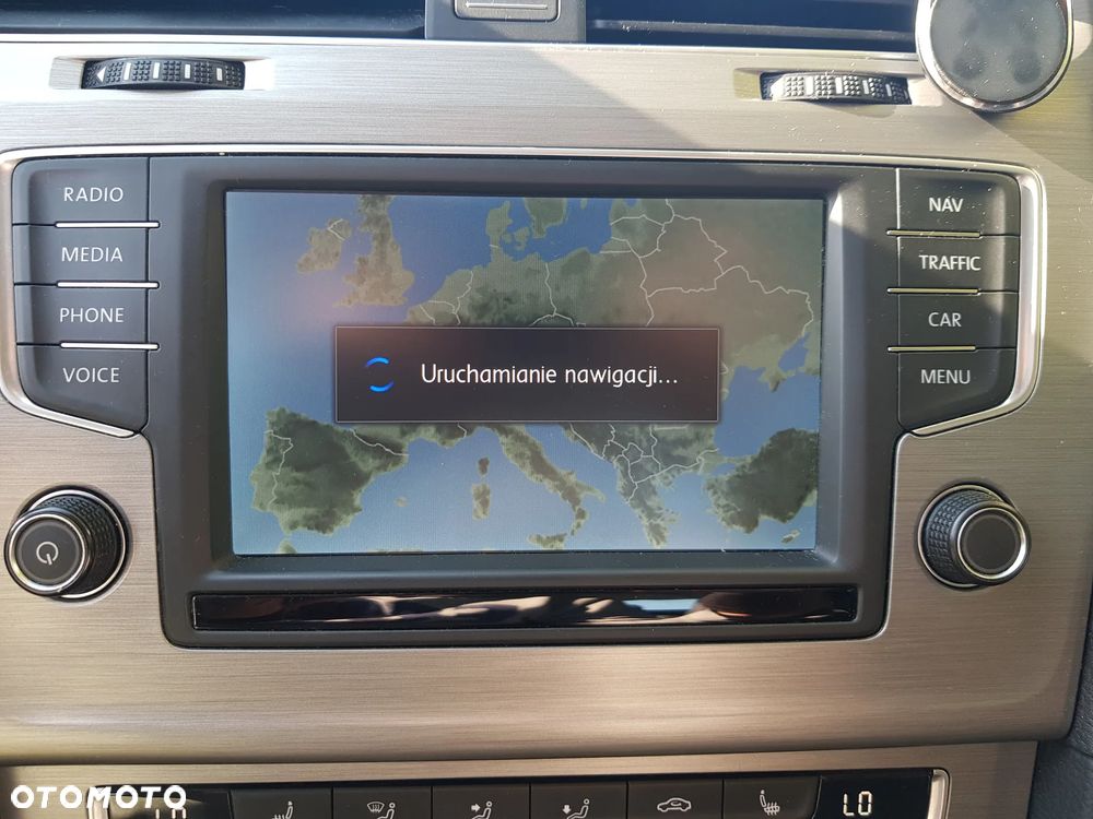 Volkswagen Golf 1.6 TDI BlueMotion Technology Comfortline - 21