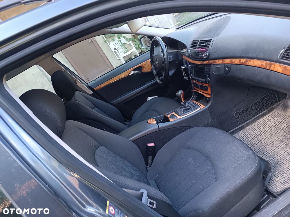 Mercedes-Benz Klasa E 220 CDI Elegance - 9