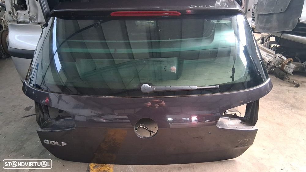 Tampa da mala VW Golf VII com vidro escuro - 1