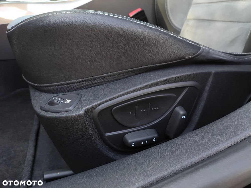 Renault Laguna 2.0 TCe 170 GT - 27