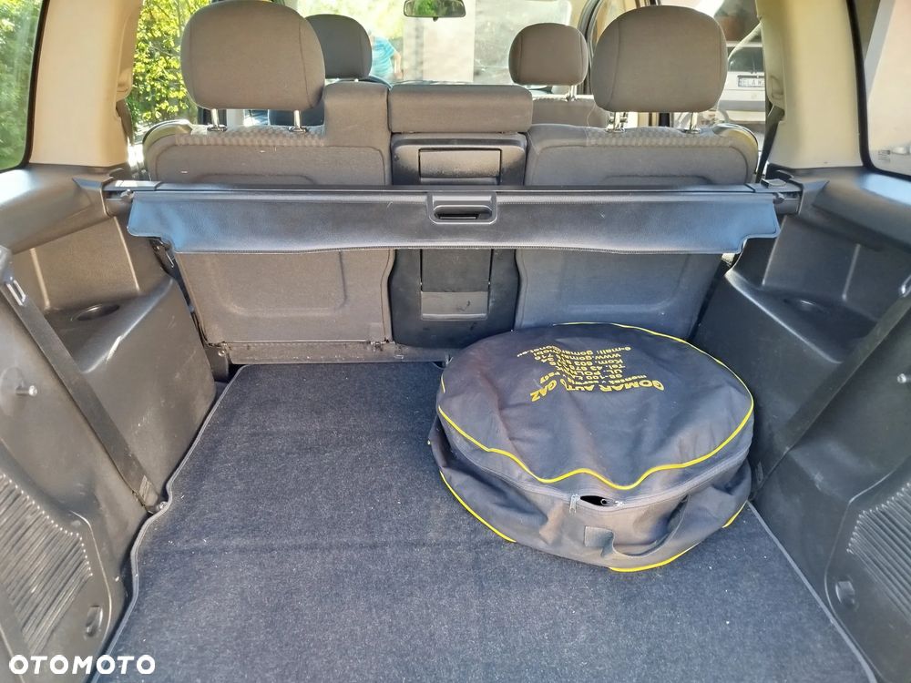 Opel Zafira 1.8 16V Comfort - 8