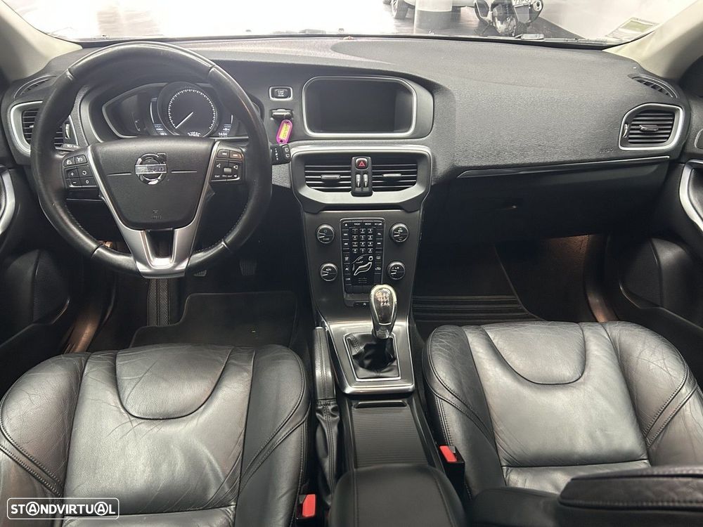 Volvo V40 1.6 D2 Eco Momentum - 11