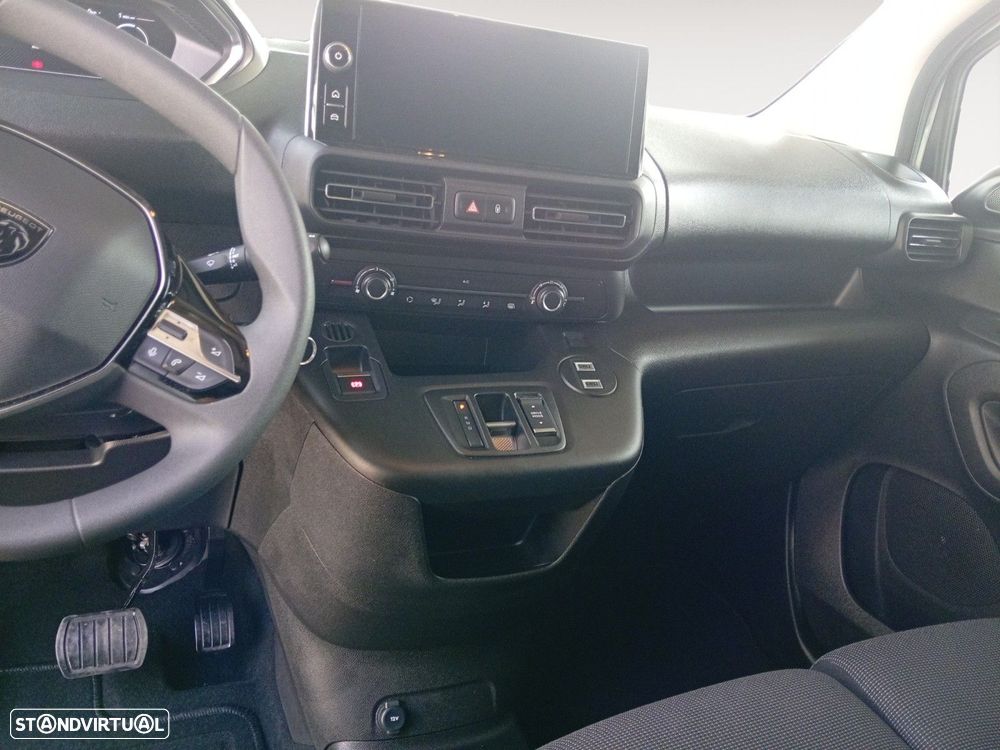 Peugeot e-Partner 50 kWh Longa - 10