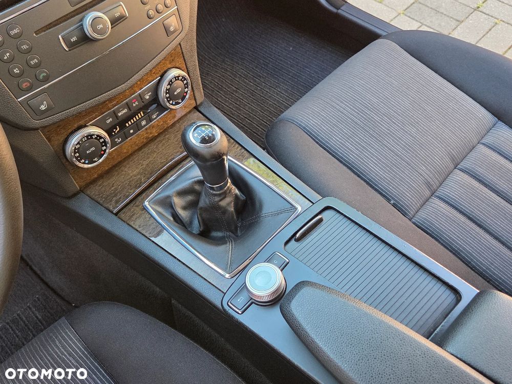 Mercedes-Benz Klasa C 200 Kompressor Elegance - 31