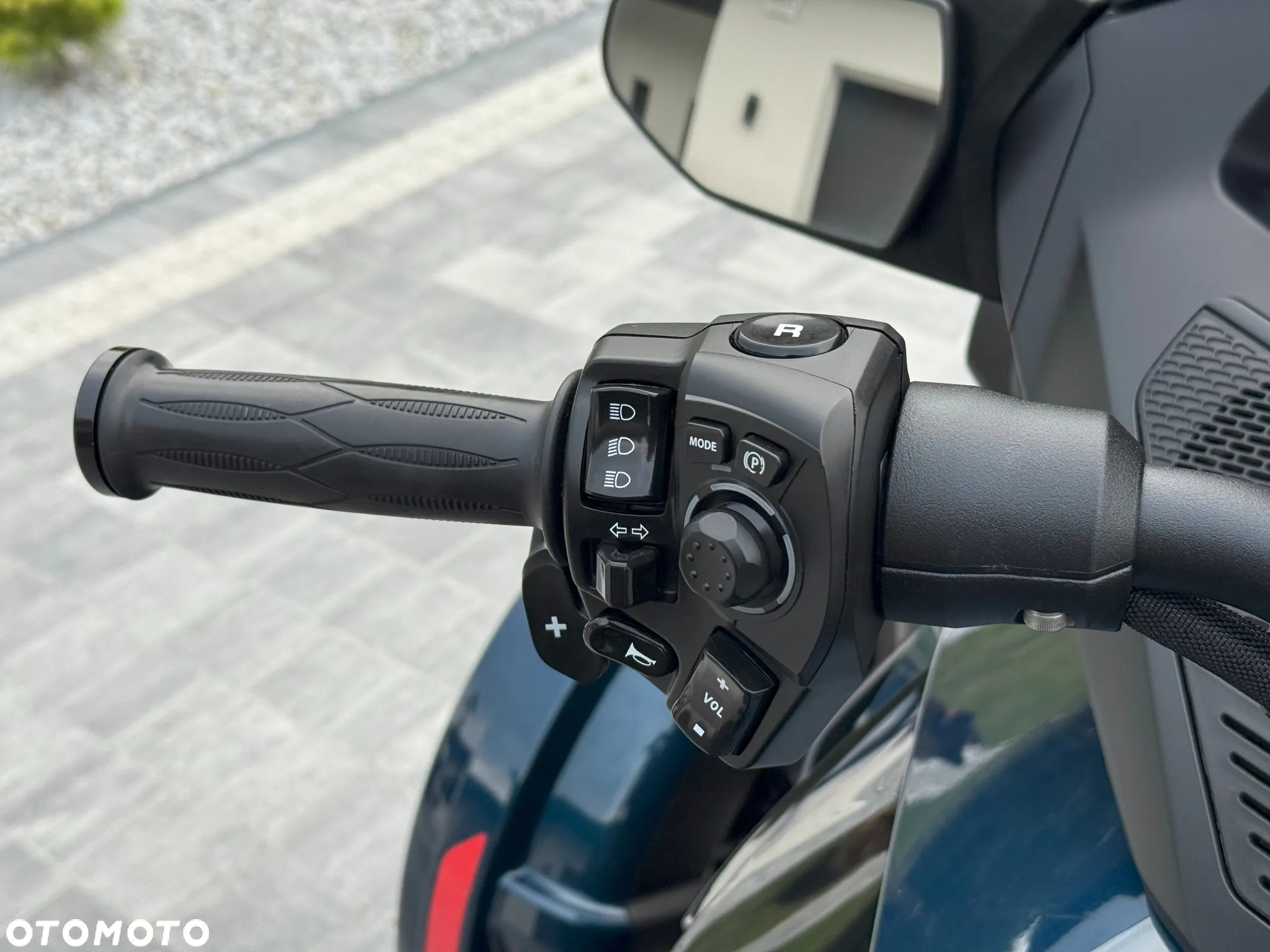 Can-Am Spyder - 11