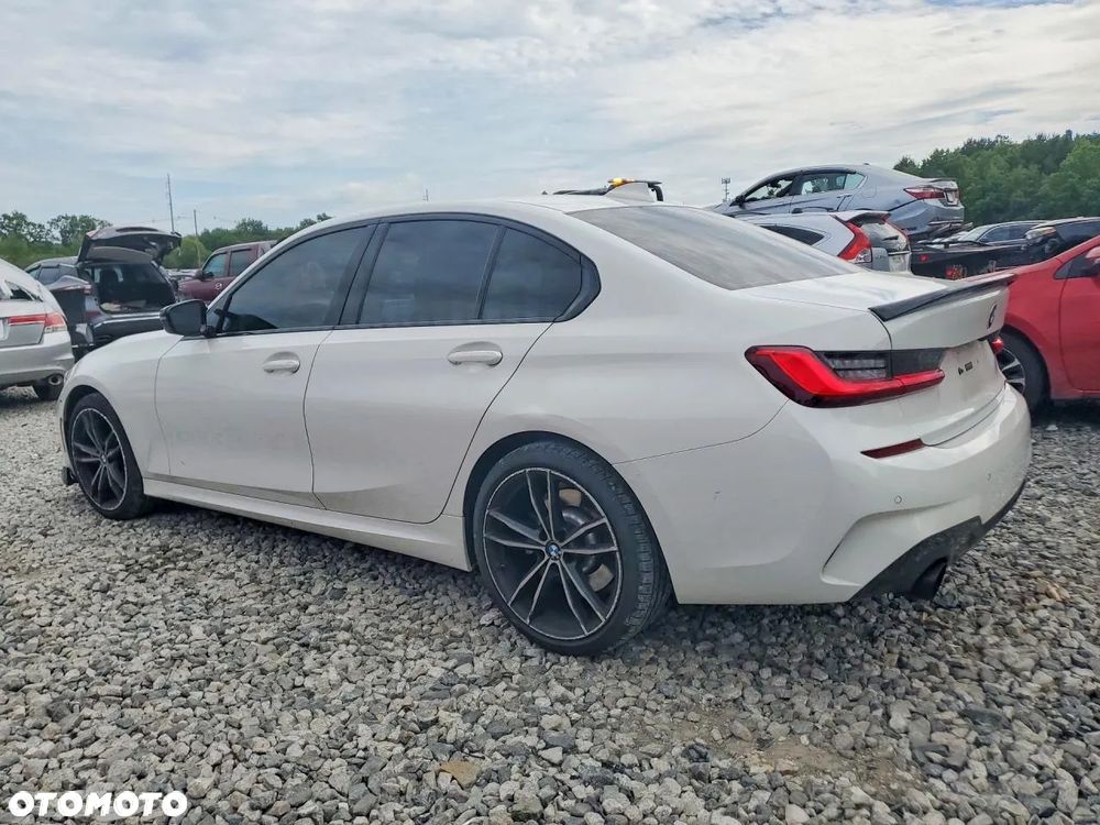 BMW Seria 3 330i M Sport - 3
