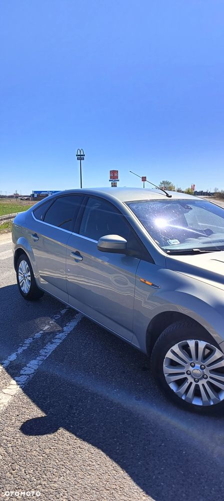 Ford Mondeo 1.8 TDCi Ghia - 27