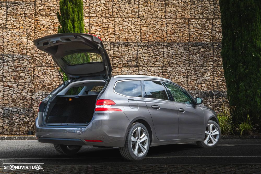 Peugeot 308 SW - 9
