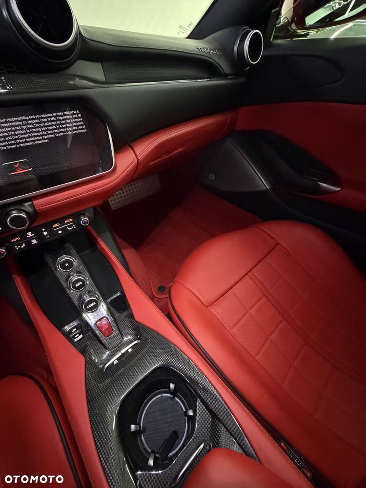 Ferrari Portofino M - 10