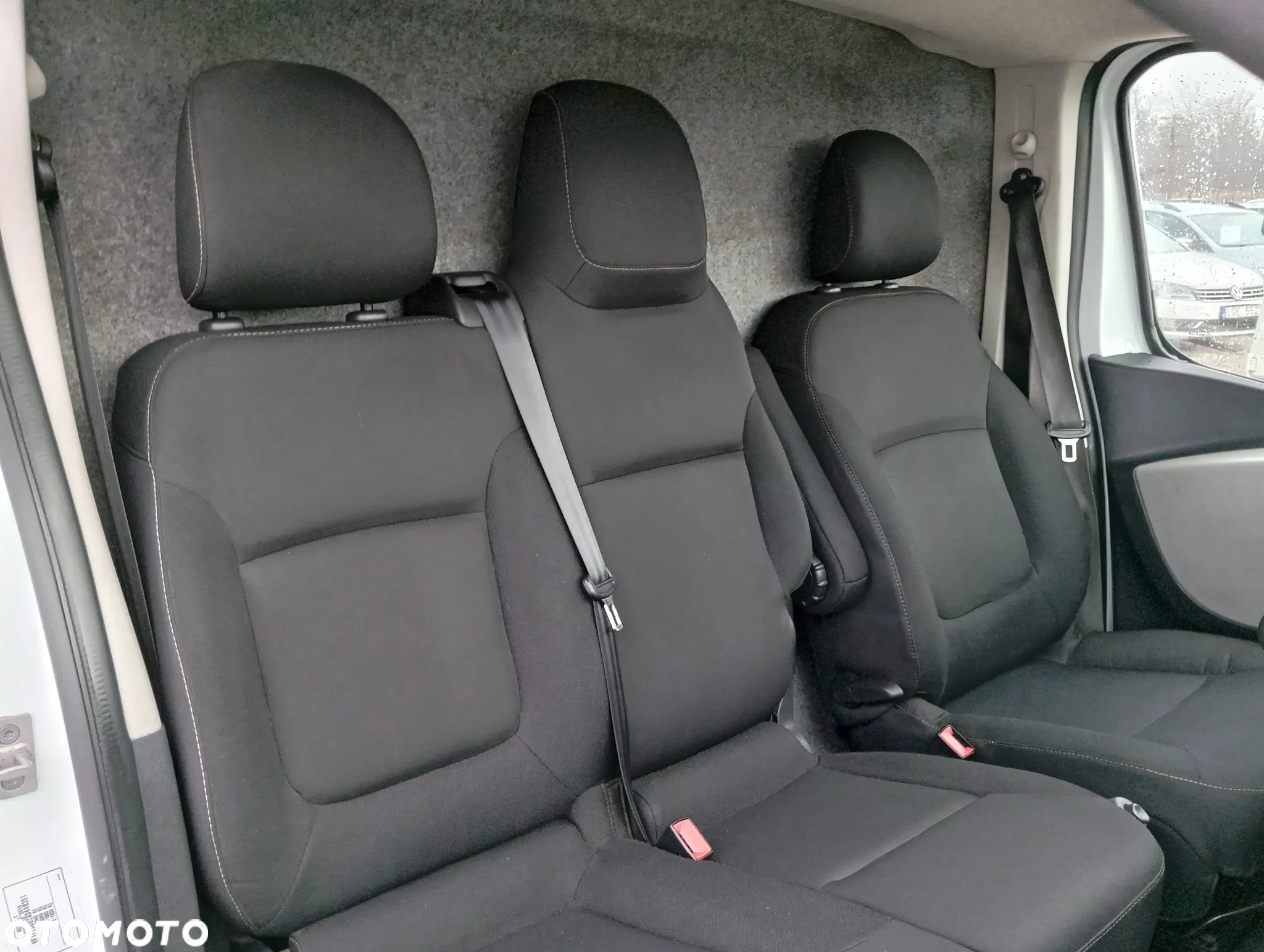 Renault Trafic - 16