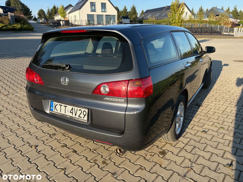 Honda Accord Tourer 2.0 i Comfort - 4