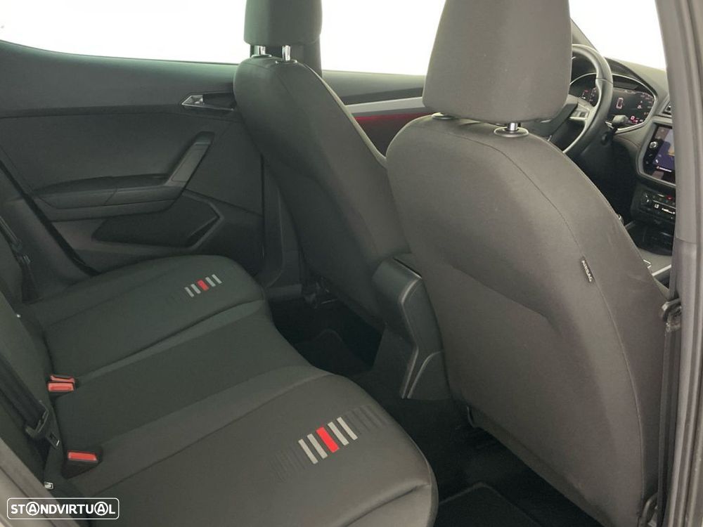 SEAT Arona 1.0 TSI FR - 25