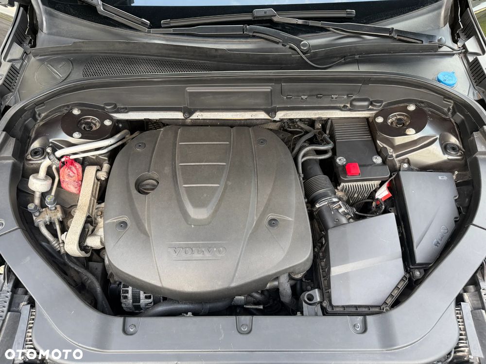 Volvo XC 60 D4 AWD Momentum - 31