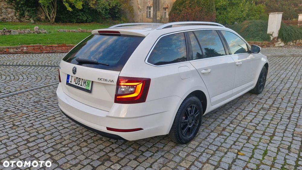 Skoda Octavia - 8