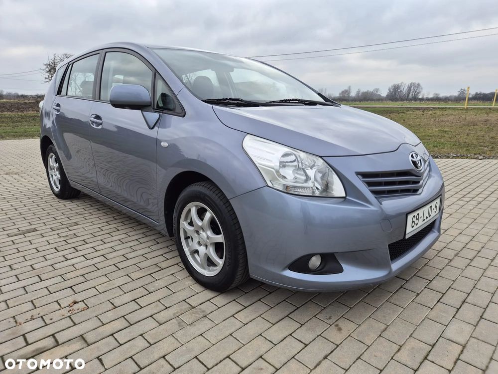 Toyota Verso 1.8 Prestige EU5 - 1