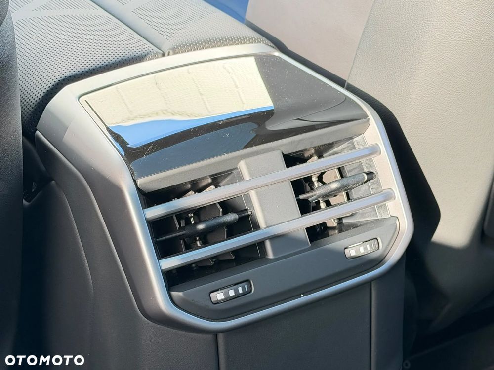 BMW Seria 7 740 xDrive mHEV sport - 28
