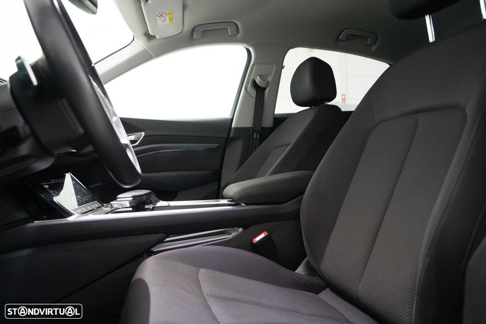 Audi Q8 e-tron 55 quattro Advanced — fotografia 6