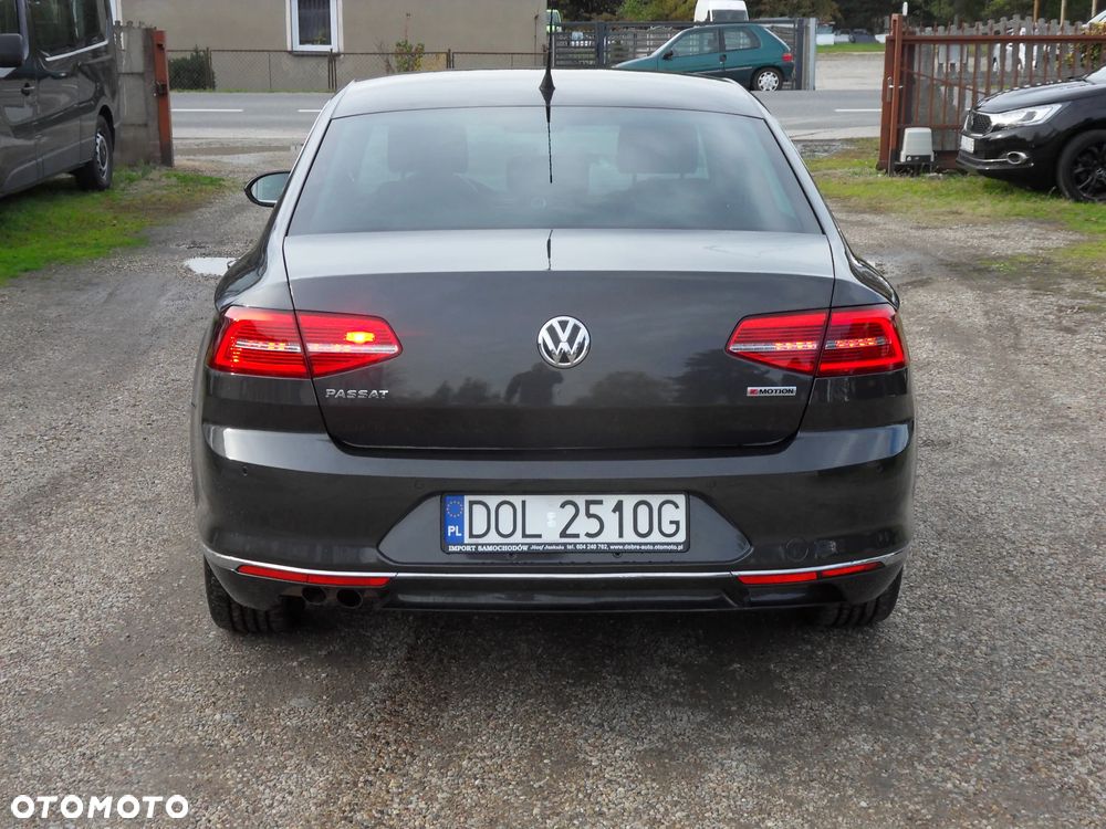 Volkswagen Passat 2.0 TDI SCR (BlueMotion Tech) 4Mot DSG Highline - 4