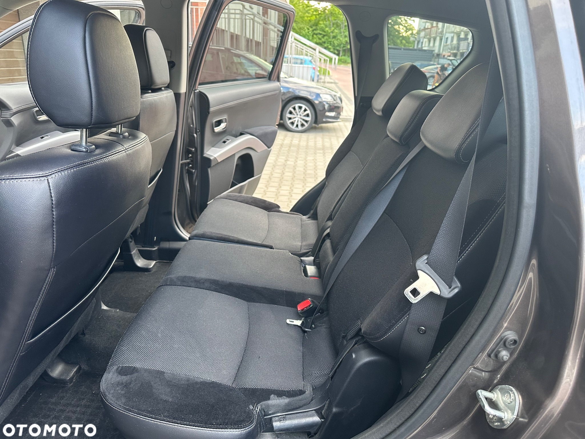Mitsubishi Outlander 2.2 DI-D ClearTec 2WD Edition - 9