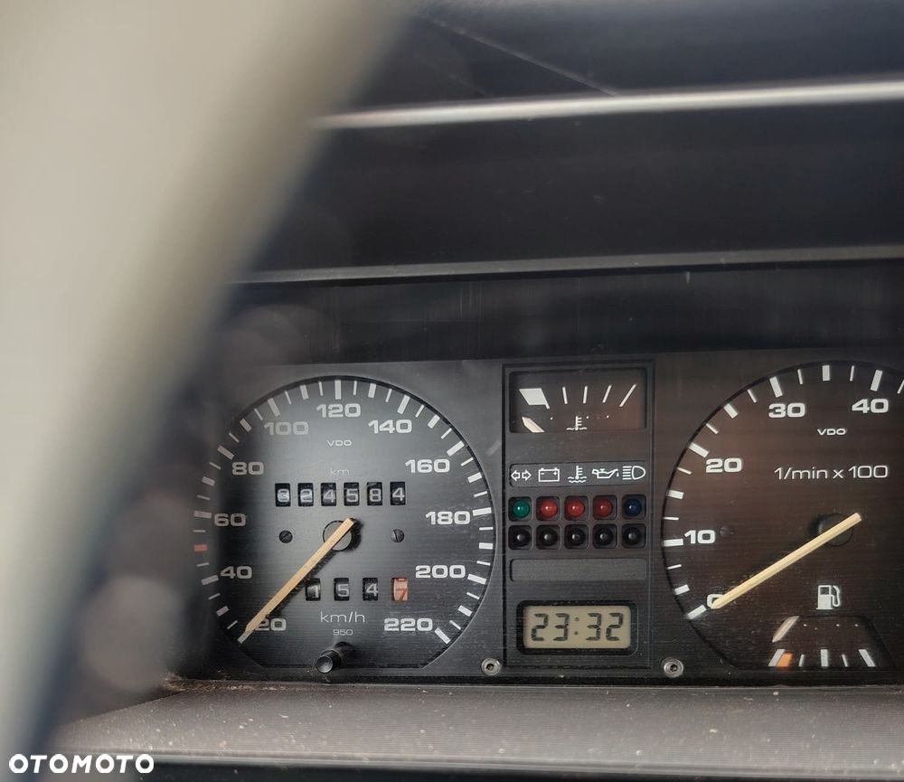 Volkswagen Golf 1.6 - 4