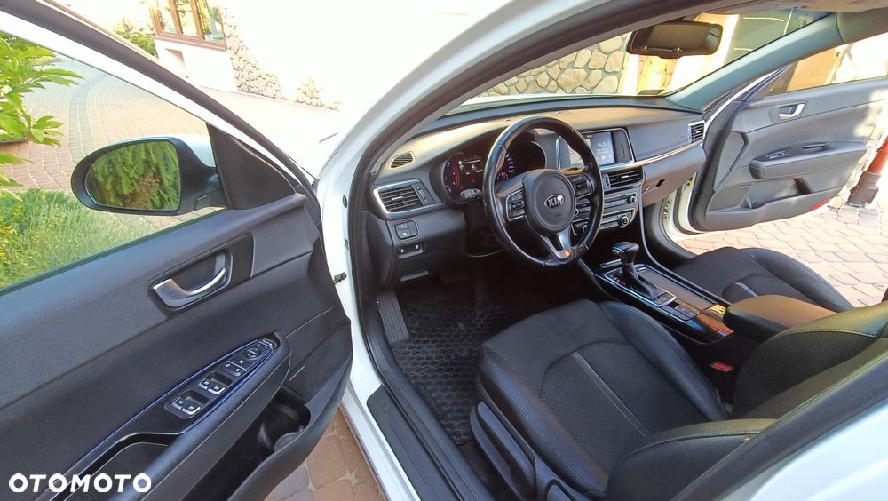 Kia Optima - 5